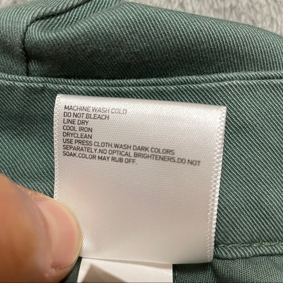 Uniqlo green pants - Picture 6 of 6